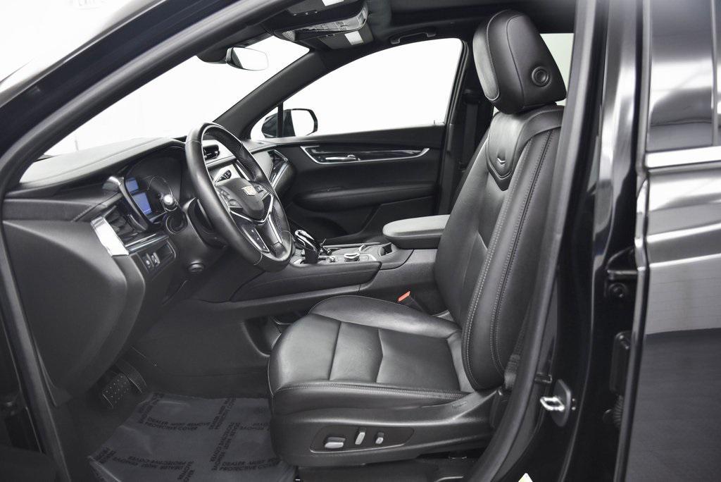 used 2020 Cadillac XT5 car, priced at $27,990