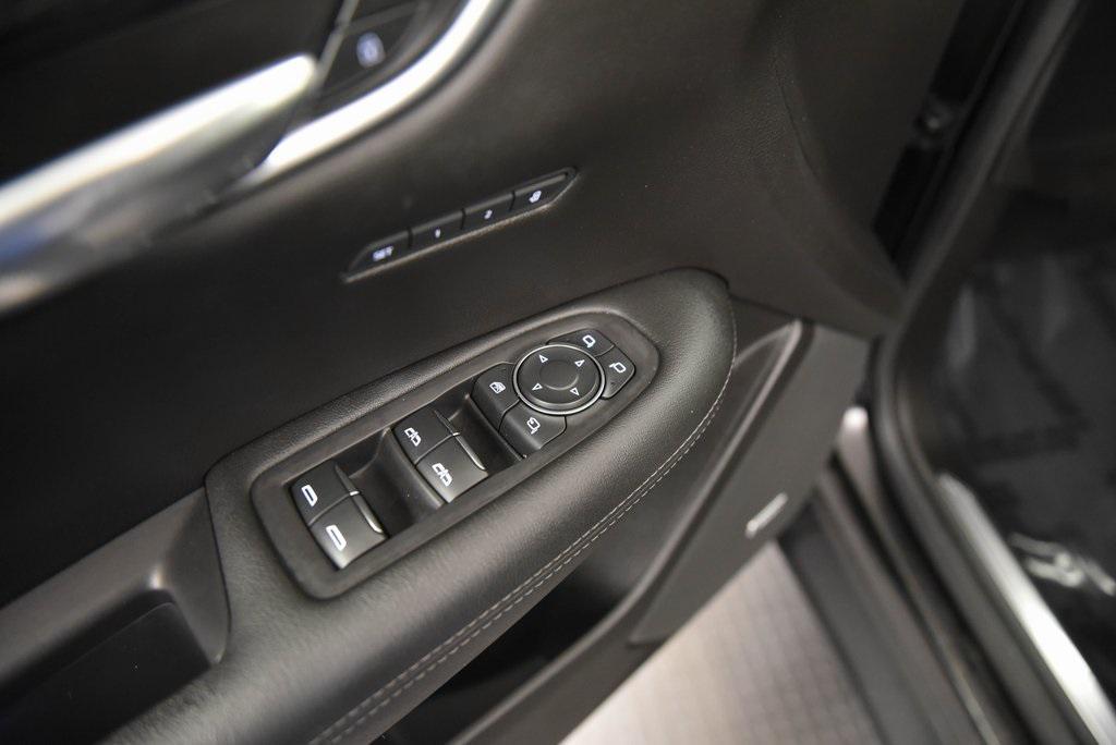 used 2020 Cadillac XT5 car, priced at $27,990