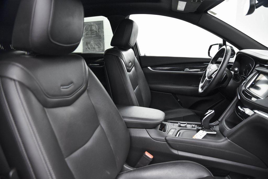 used 2020 Cadillac XT5 car, priced at $27,990