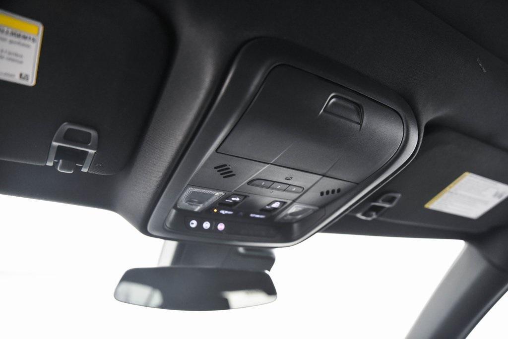 used 2023 Cadillac XT4 car, priced at $28,990