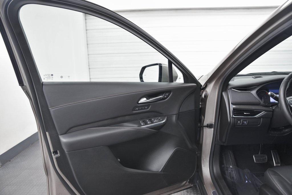 used 2023 Cadillac XT4 car, priced at $28,990