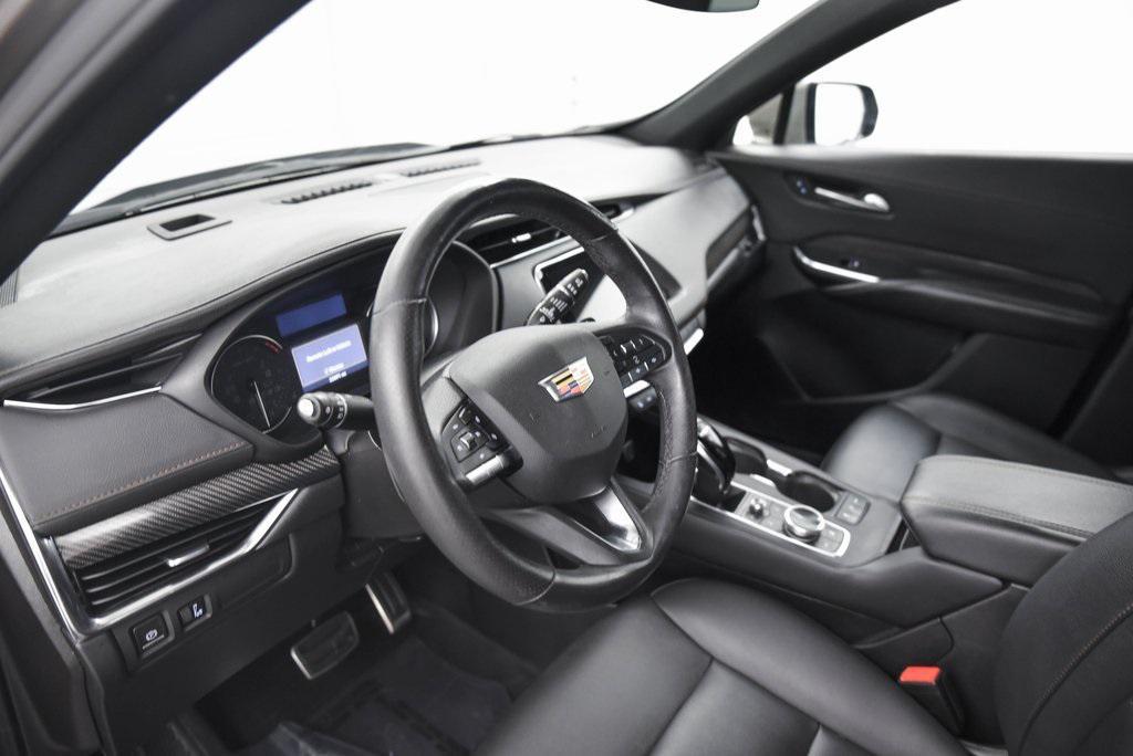 used 2023 Cadillac XT4 car, priced at $28,990