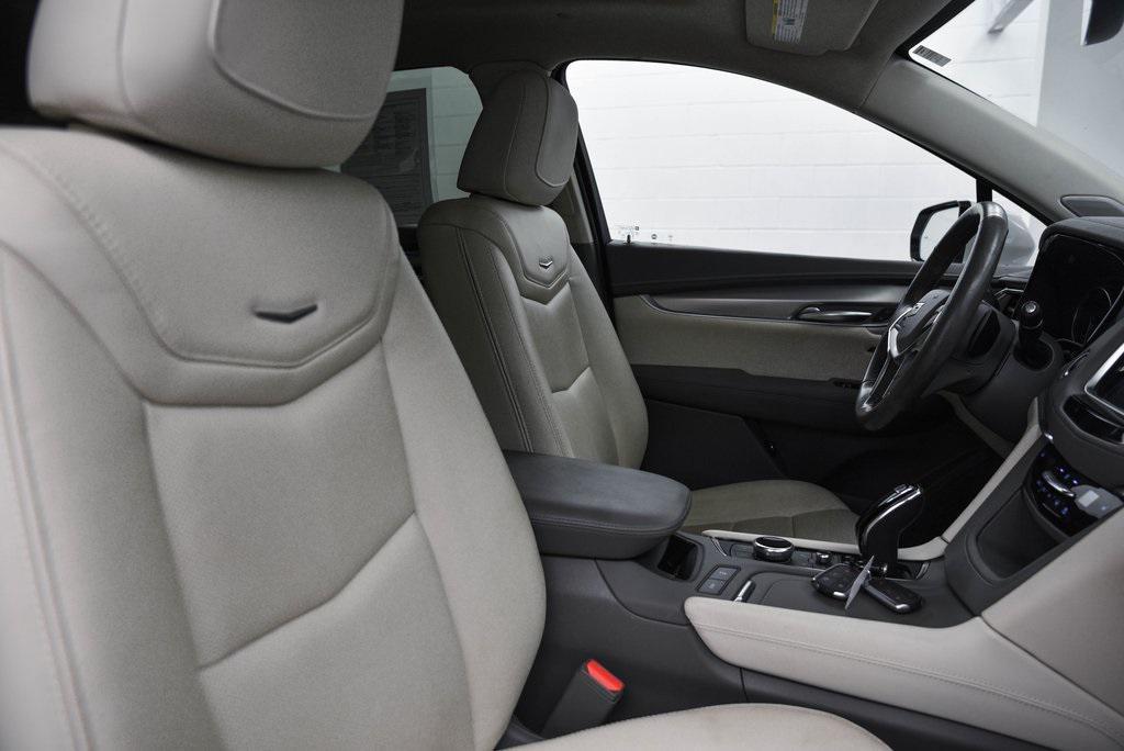 used 2023 Cadillac XT5 car, priced at $34,470