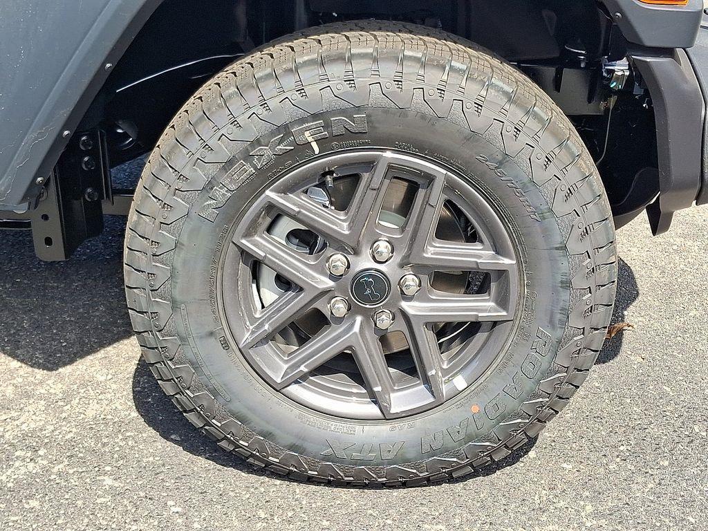 new 2025 Jeep Wrangler car, priced at $41,255