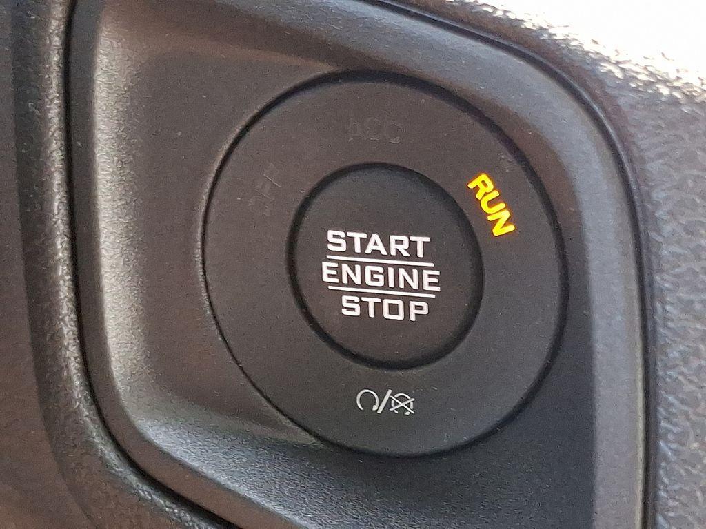 new 2025 Jeep Wrangler car, priced at $41,255