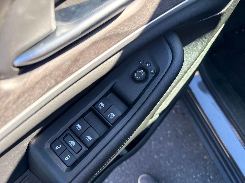 new 2025 Jeep Grand Cherokee car, priced at $38,141