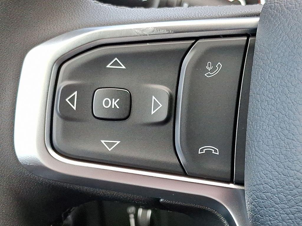 new 2025 Ram 1500 car, priced at $44,981