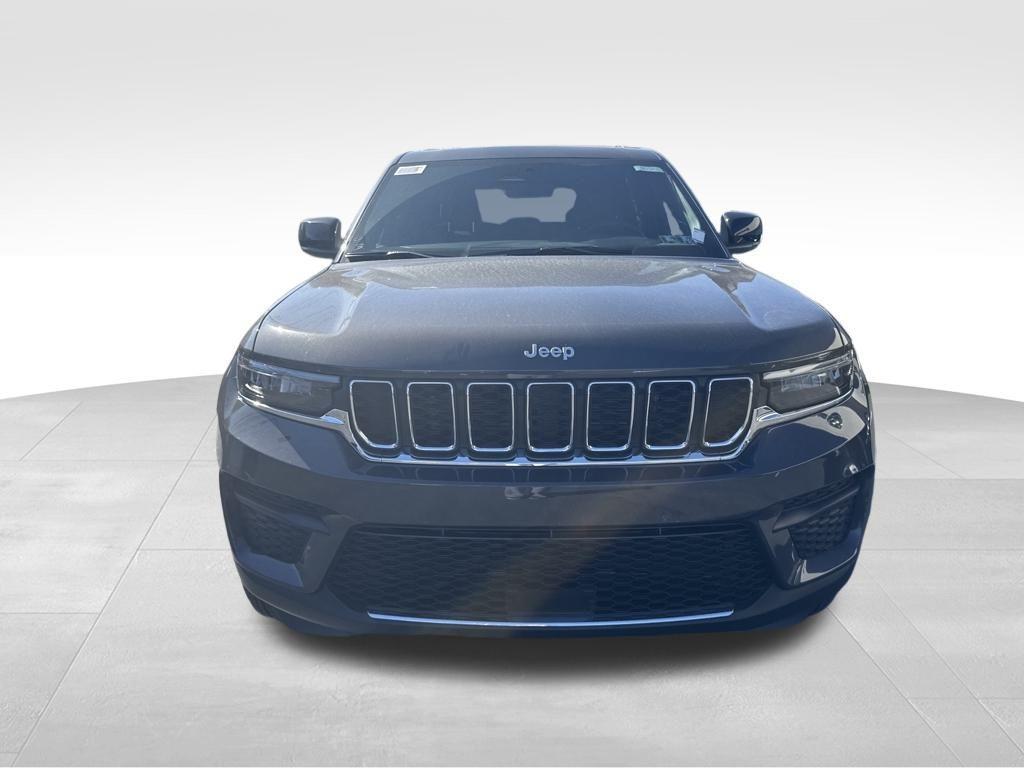 new 2025 Jeep Grand Cherokee car, priced at $38,666