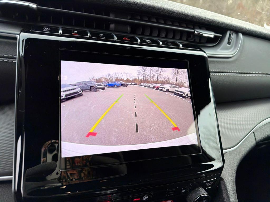 new 2025 Jeep Grand Cherokee car, priced at $40,397