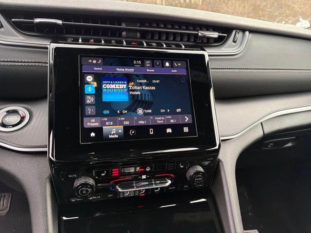 new 2025 Jeep Grand Cherokee car, priced at $40,397