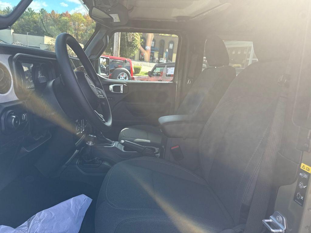 new 2025 Jeep Wrangler car, priced at $29,839
