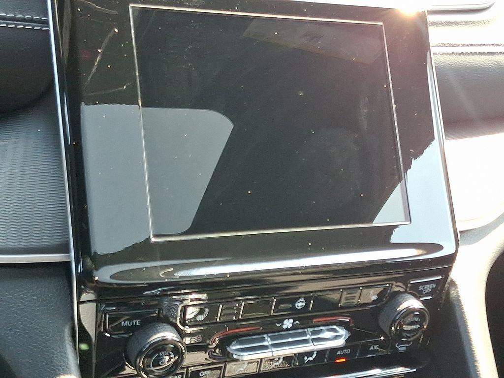 new 2025 Jeep Grand Cherokee car, priced at $41,997