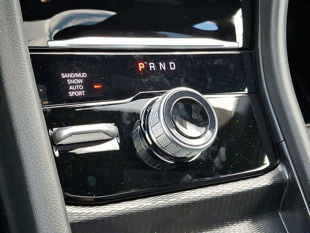 new 2025 Jeep Grand Cherokee car, priced at $42,153