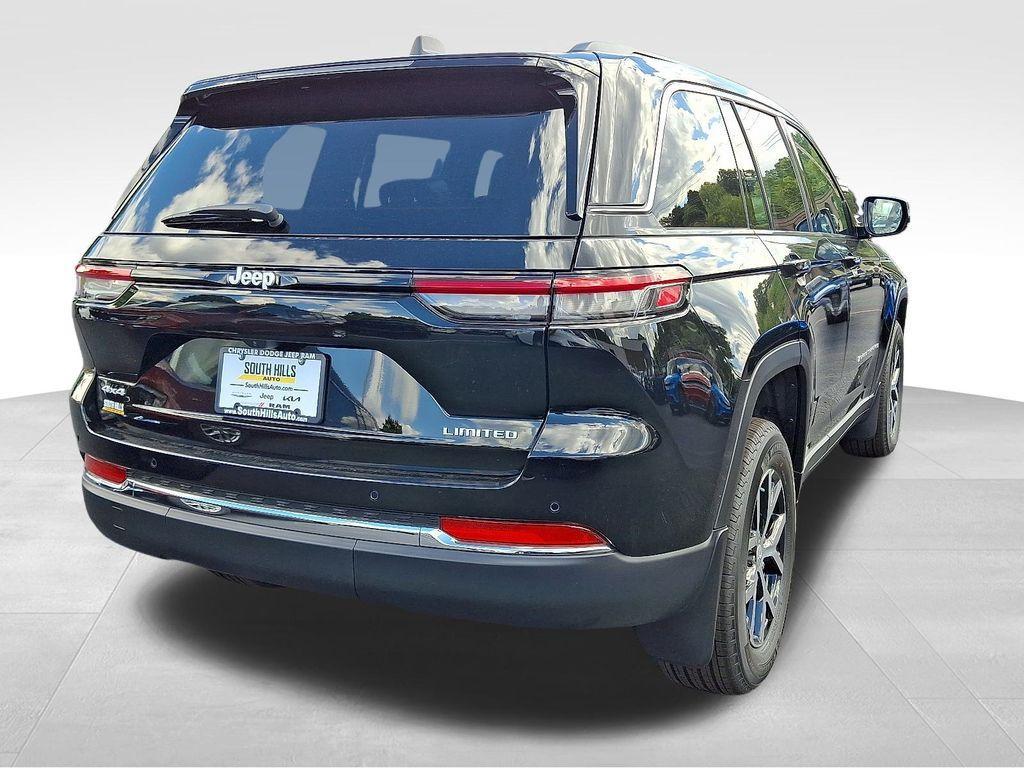 new 2025 Jeep Grand Cherokee car, priced at $42,153