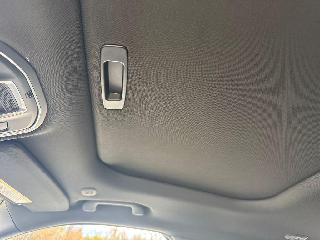 new 2025 Jeep Grand Cherokee car, priced at $37,961