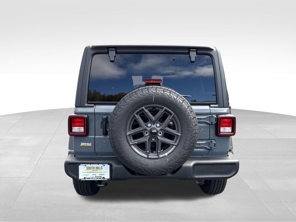 new 2025 Jeep Wrangler car, priced at $40,818