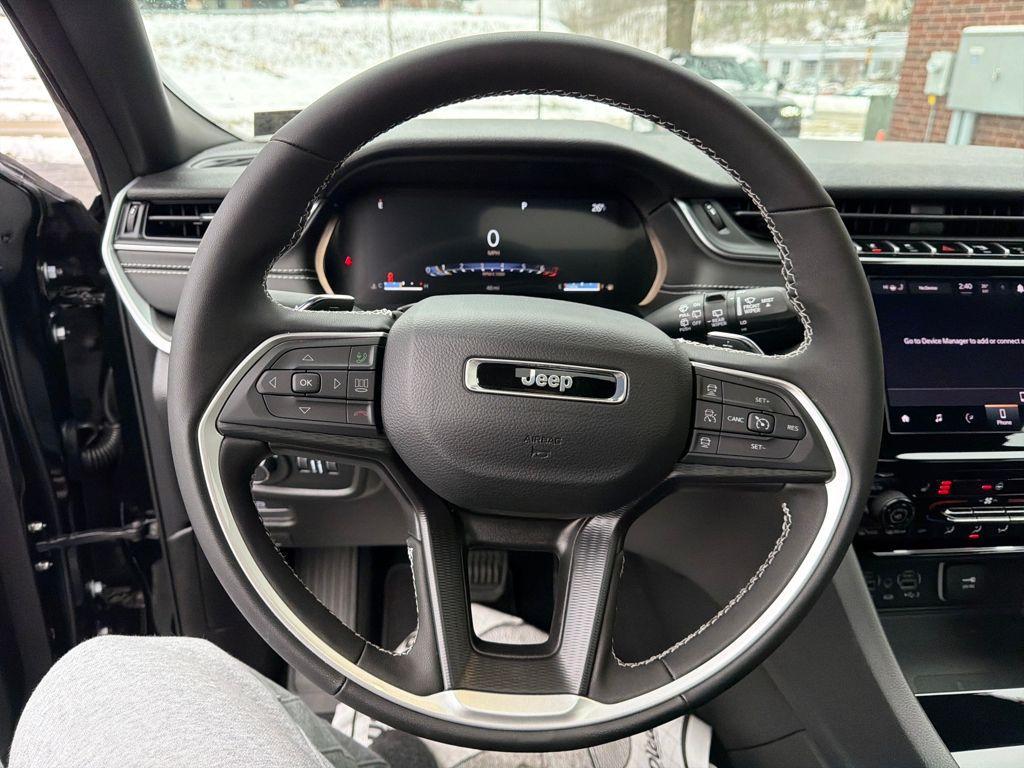 new 2025 Jeep Grand Cherokee L car, priced at $39,780