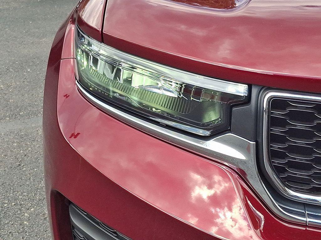 new 2025 Jeep Grand Cherokee car, priced at $36,168