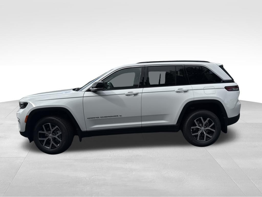 new 2025 Jeep Grand Cherokee car, priced at $41,533