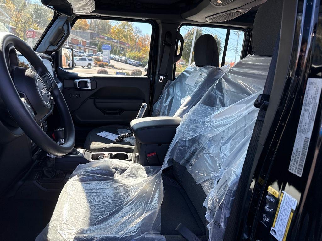 new 2026 Jeep Wrangler car, priced at $39,445
