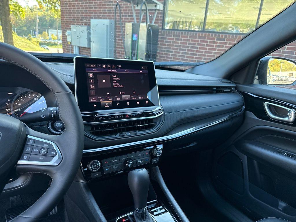 new 2026 Jeep Compass car, priced at $33,712