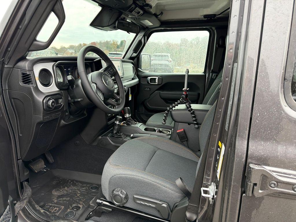 new 2026 Jeep Wrangler car, priced at $47,885