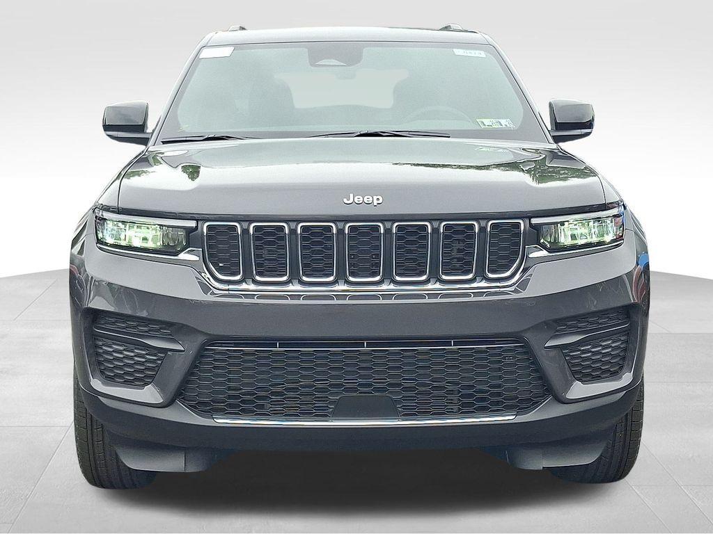 new 2025 Jeep Grand Cherokee car, priced at $34,585