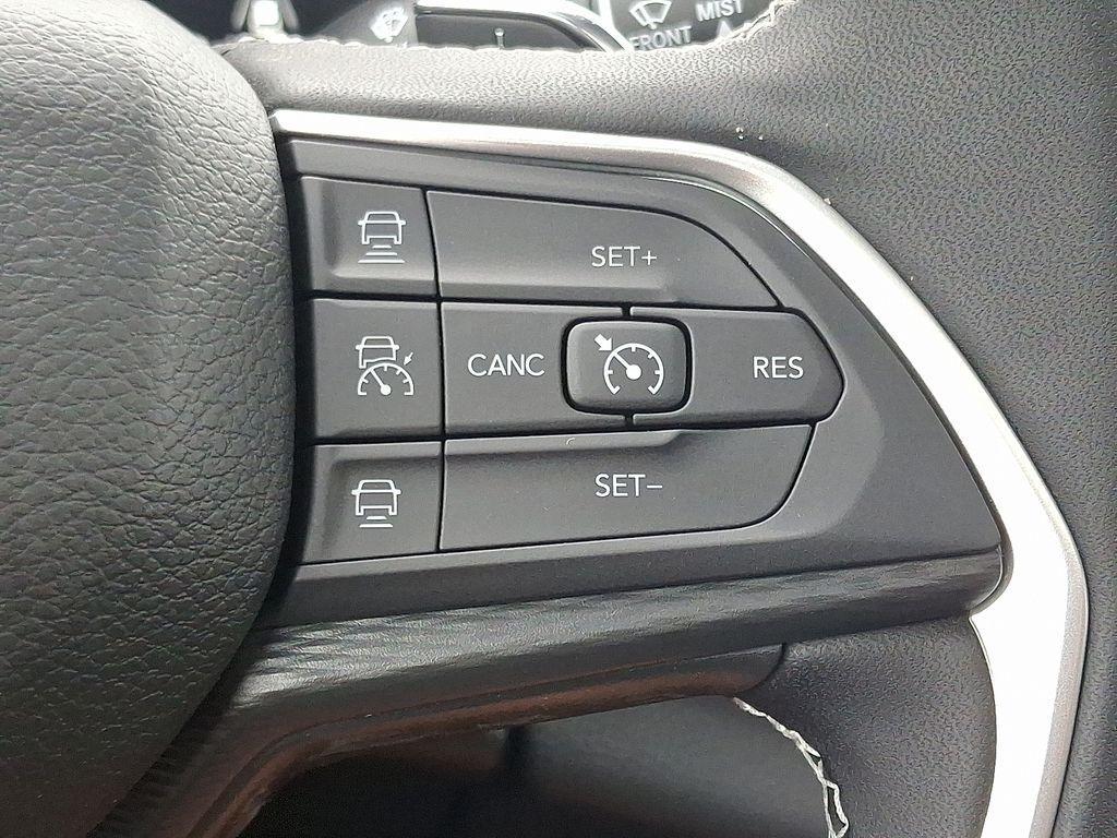 new 2025 Jeep Grand Cherokee car, priced at $34,585