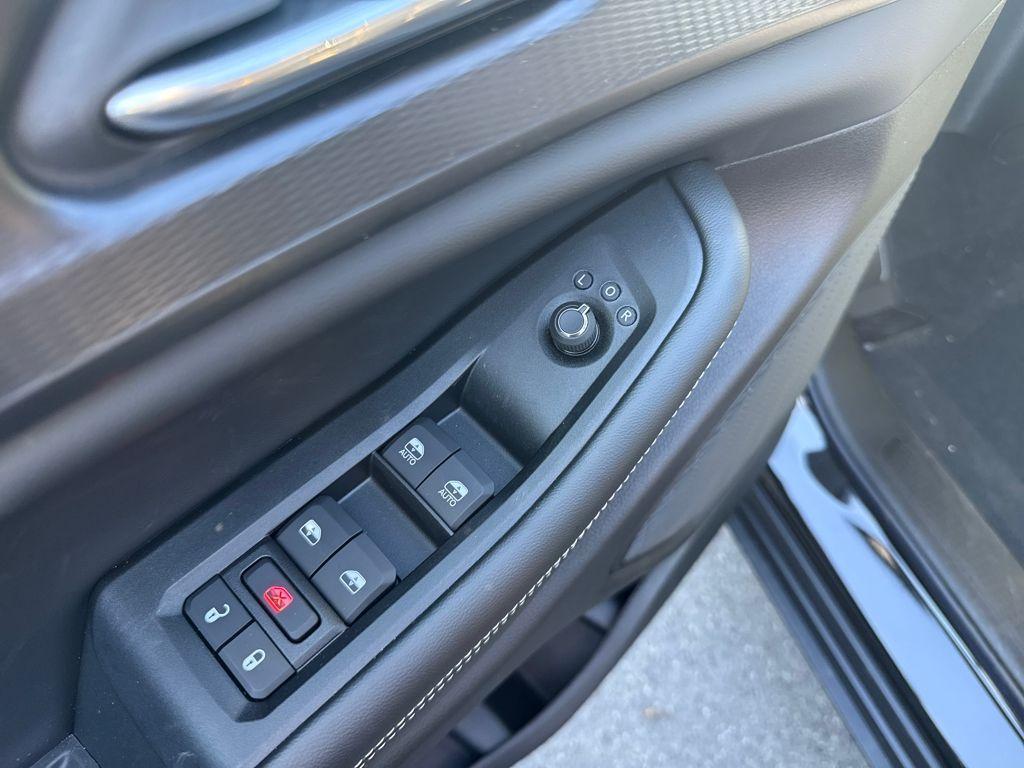 new 2025 Jeep Grand Cherokee L car, priced at $41,777