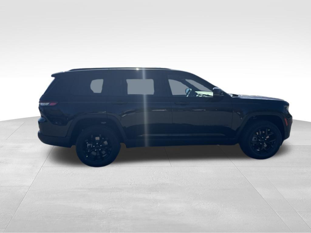 new 2025 Jeep Grand Cherokee L car, priced at $41,777