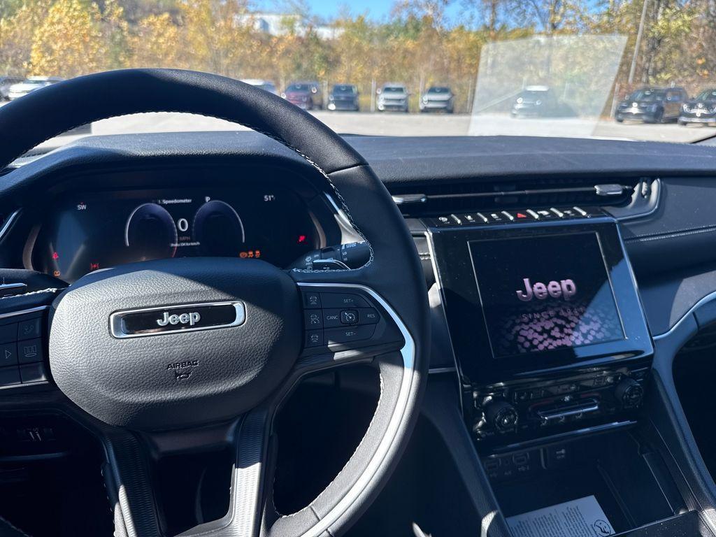 new 2025 Jeep Grand Cherokee L car, priced at $41,777