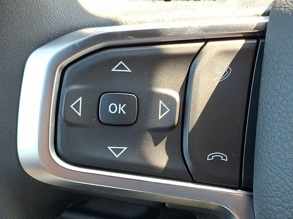 new 2025 Ram 1500 car, priced at $45,223