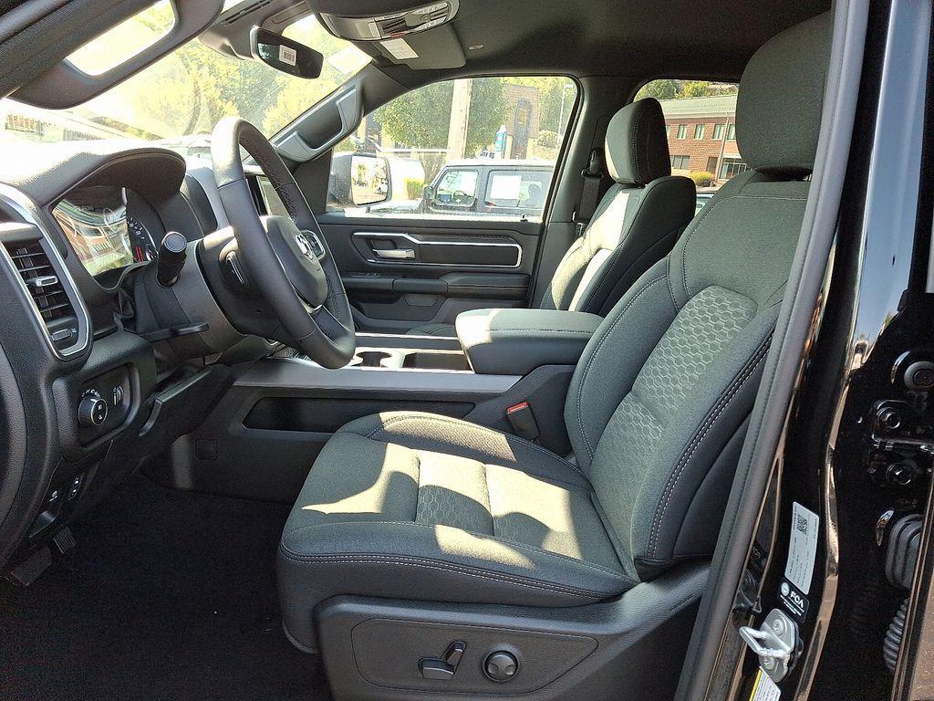 new 2025 Ram 1500 car, priced at $45,223