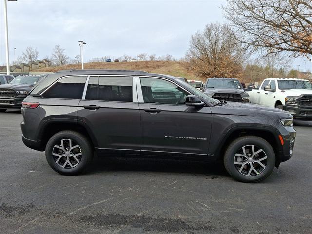 new 2025 Jeep Grand Cherokee car, priced at $47,310