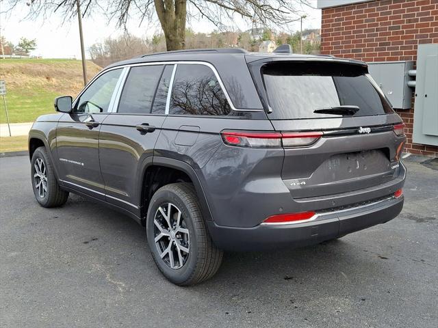 new 2025 Jeep Grand Cherokee car, priced at $47,310