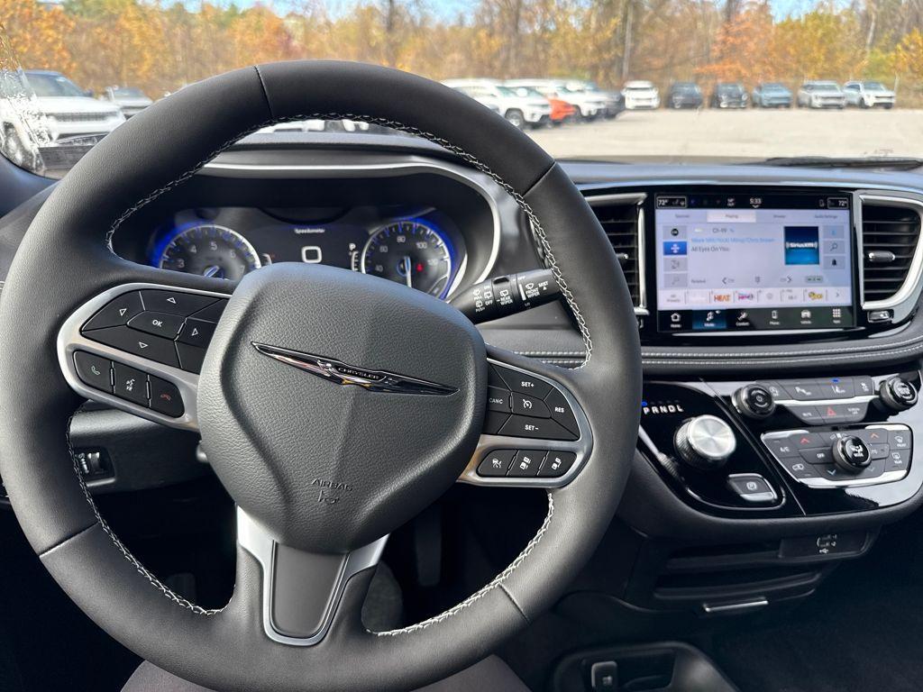 new 2026 Chrysler Pacifica car, priced at $48,226