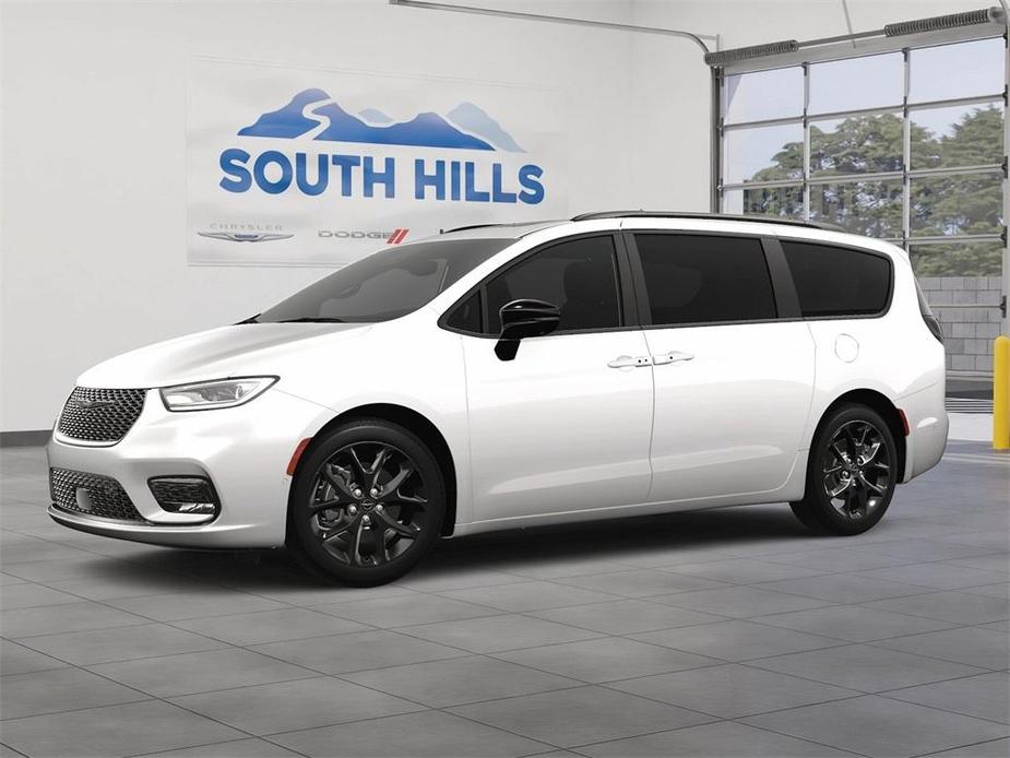 new 2024 Chrysler Pacifica car, priced at $53,670