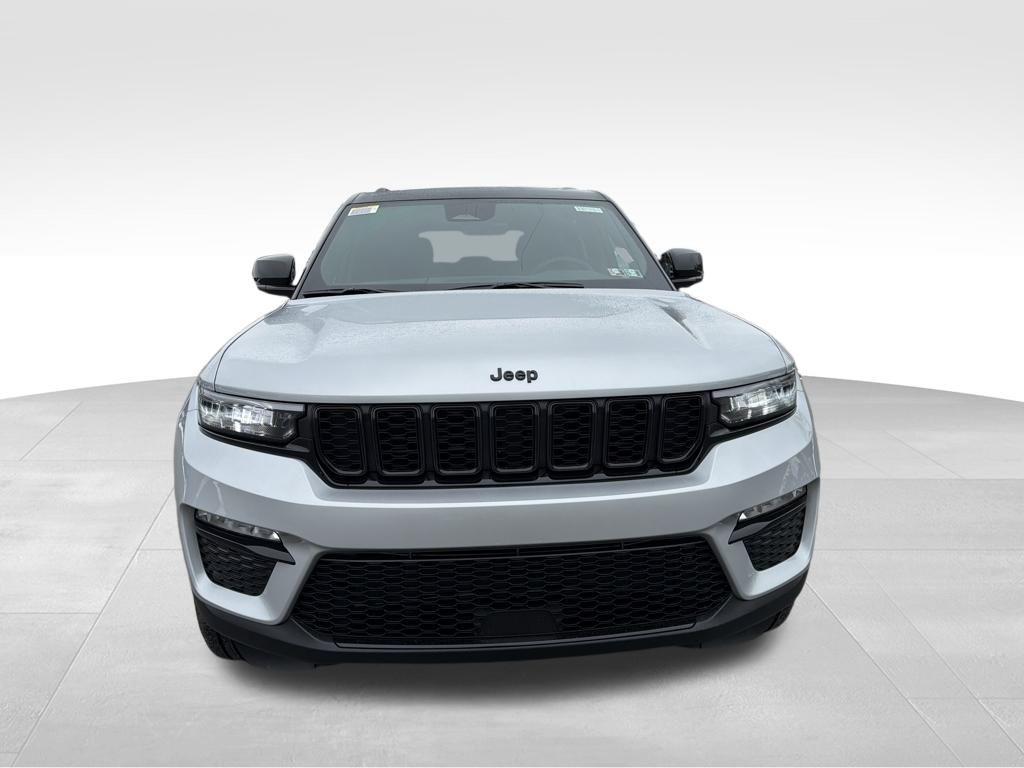 new 2025 Jeep Grand Cherokee car, priced at $47,561