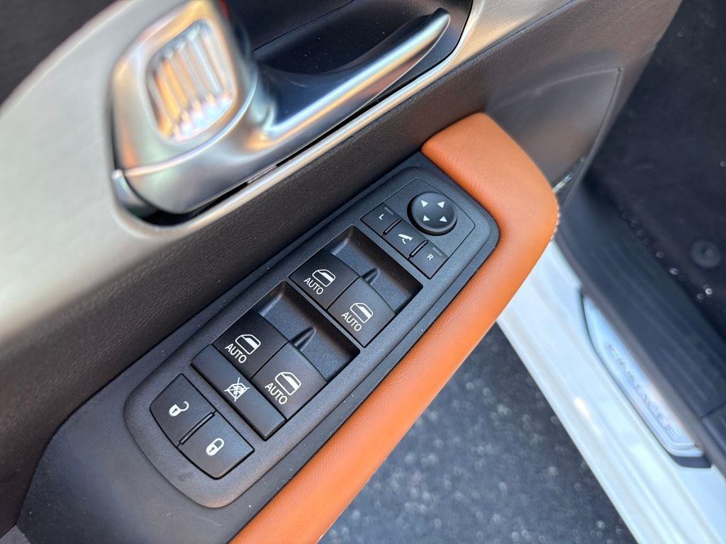 new 2026 Chrysler Pacifica car, priced at $55,385