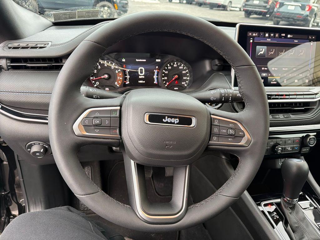 new 2025 Jeep Compass car, priced at $33,075