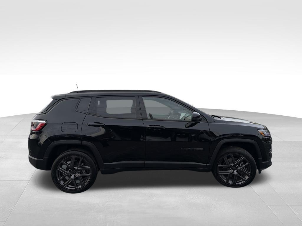 new 2025 Jeep Compass car, priced at $33,075