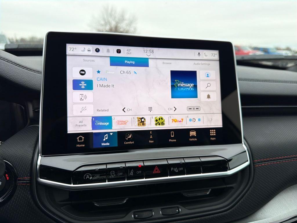 new 2026 Jeep Compass car, priced at $35,418