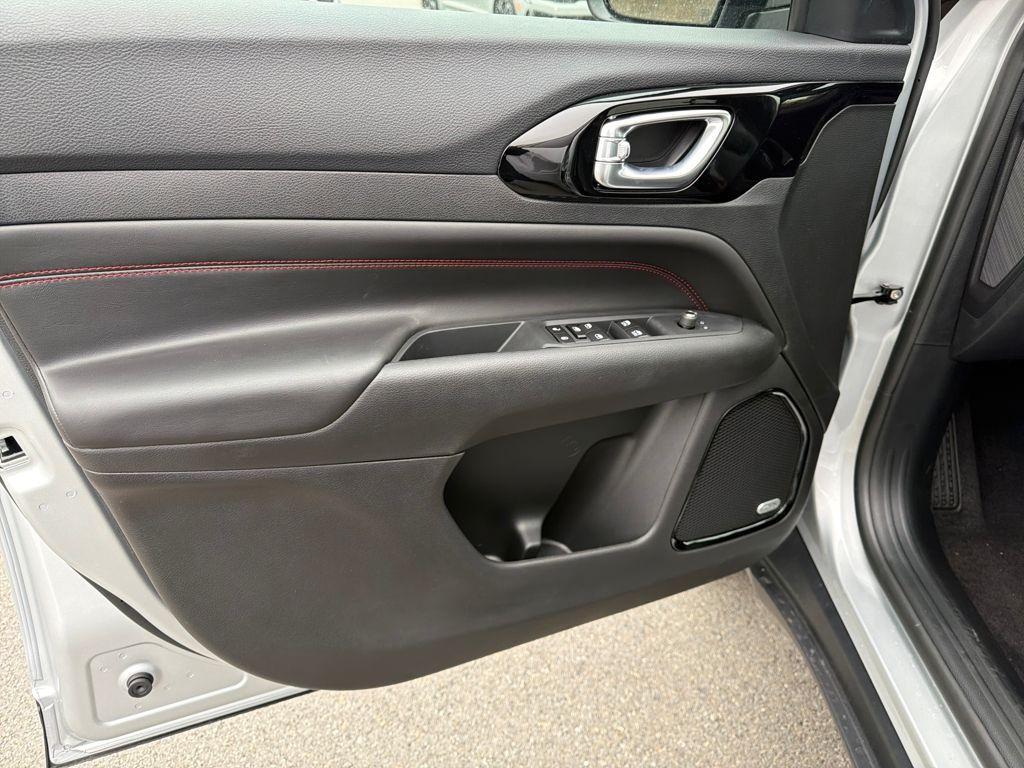 new 2026 Jeep Compass car, priced at $35,418