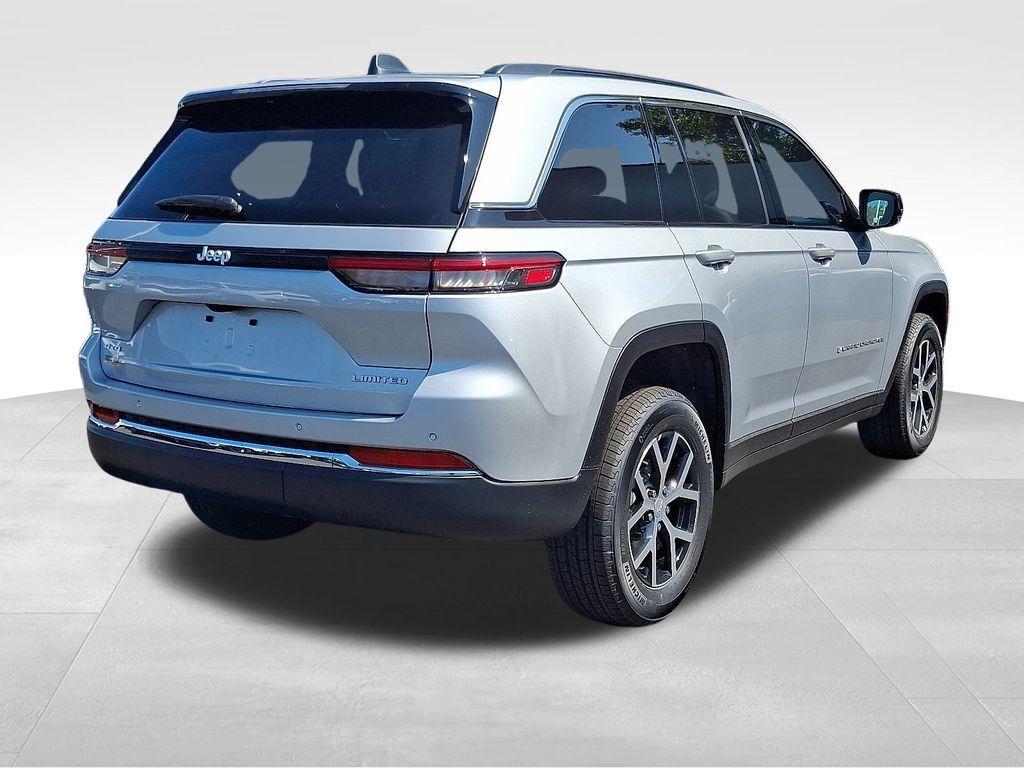 new 2025 Jeep Grand Cherokee car, priced at $41,778