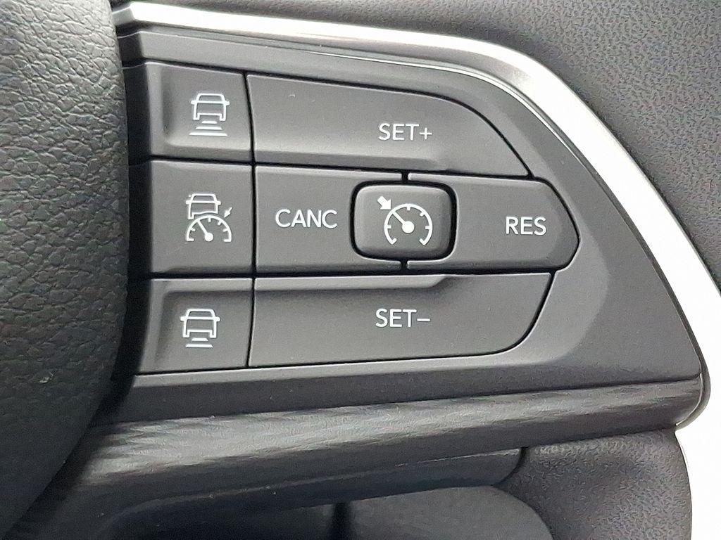 new 2025 Jeep Grand Cherokee car, priced at $38,424