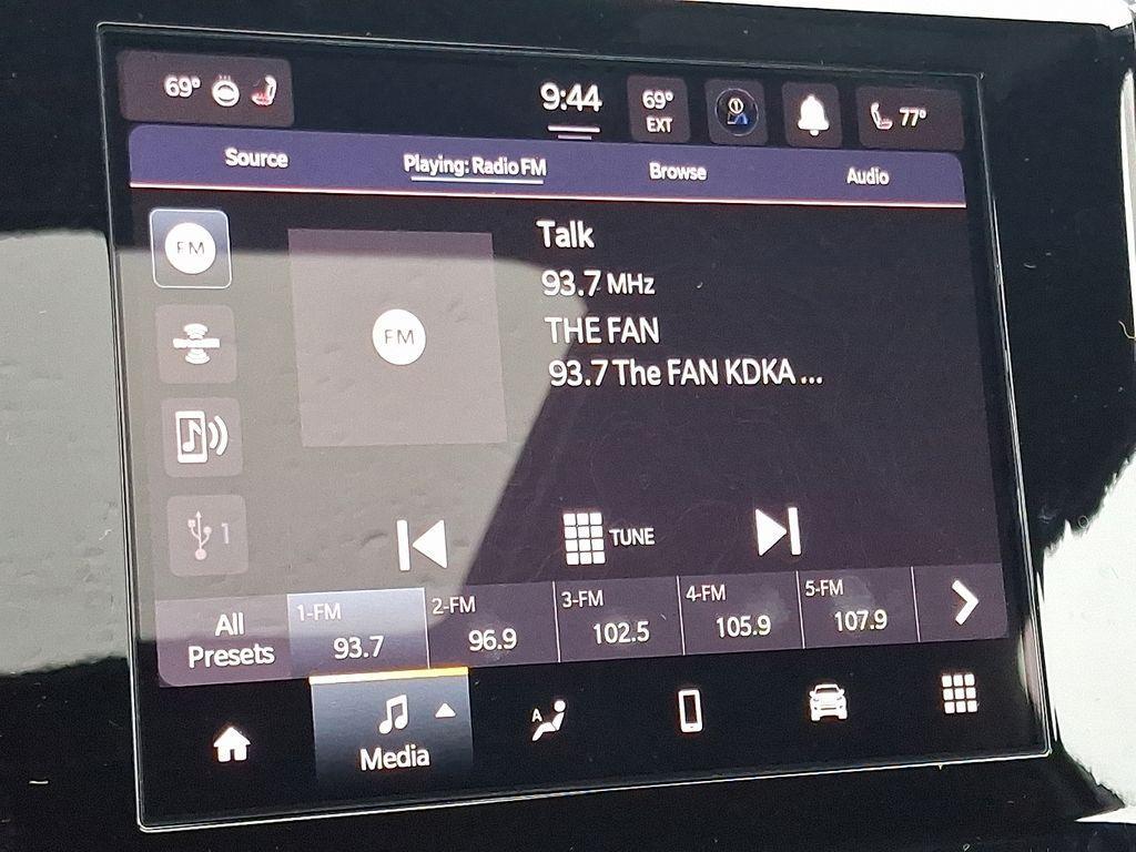 new 2025 Jeep Grand Cherokee car, priced at $38,424