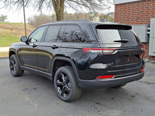 new 2025 Jeep Grand Cherokee car, priced at $43,175