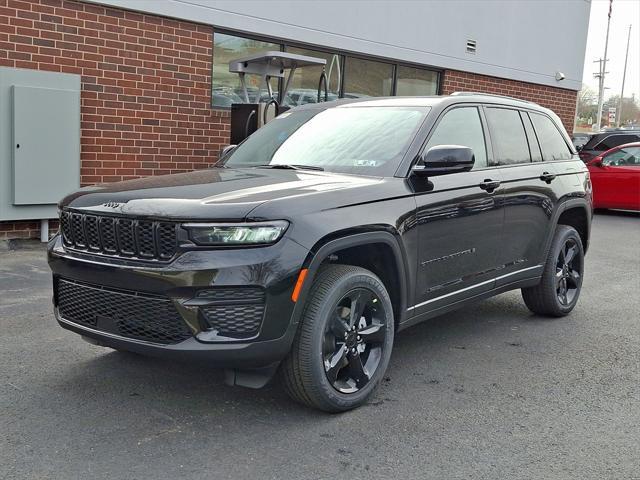 new 2025 Jeep Grand Cherokee car, priced at $43,175