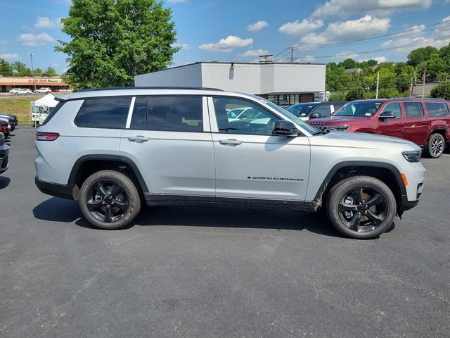 new 2024 Jeep Grand Cherokee L car, priced at $49,752