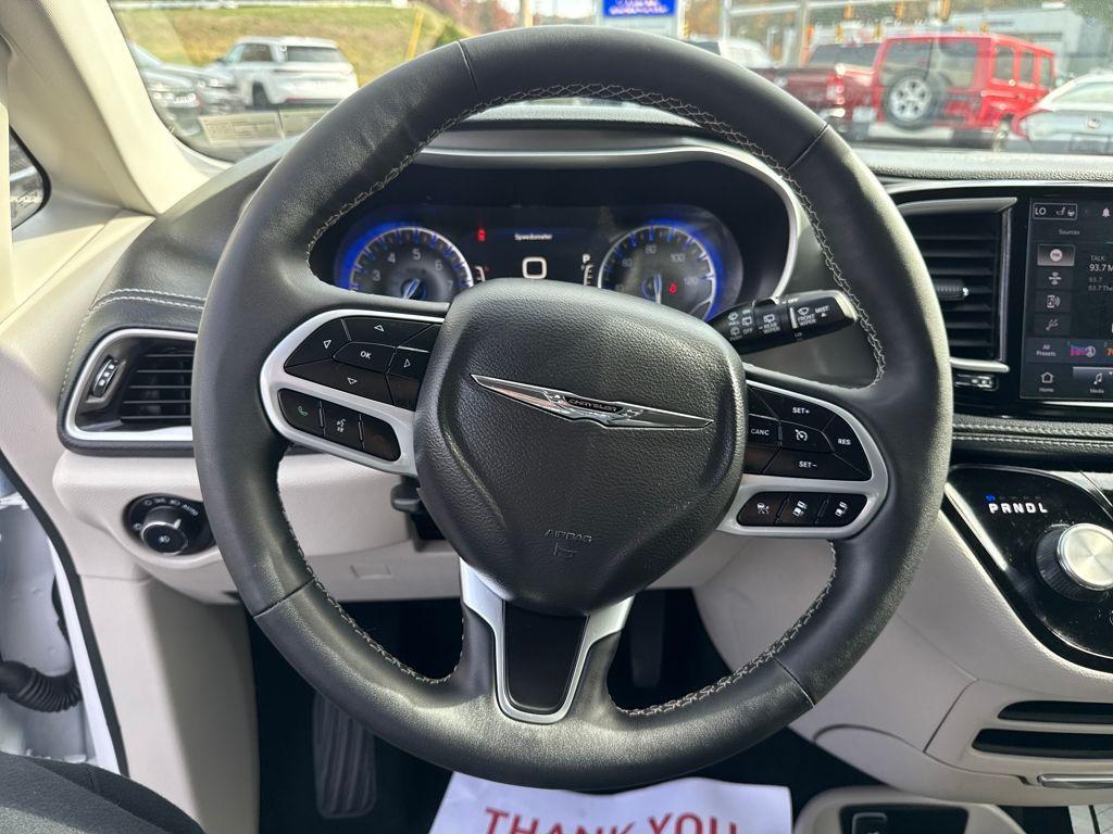 used 2024 Chrysler Pacifica car, priced at $37,700